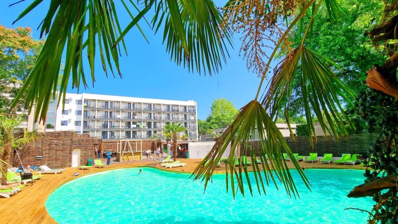 Mojo Hotel 3*